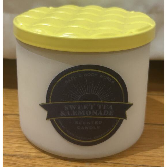 Bath & Body Works Other - New Bath & Body Works Sweet Tea & Lemonade 14.5oz Candle